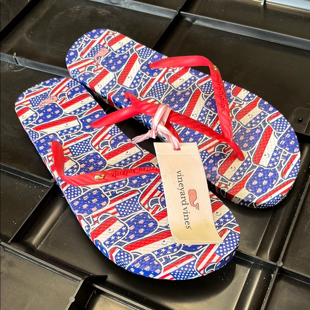 NWT Vineyard Vines American Flag Flip Flops